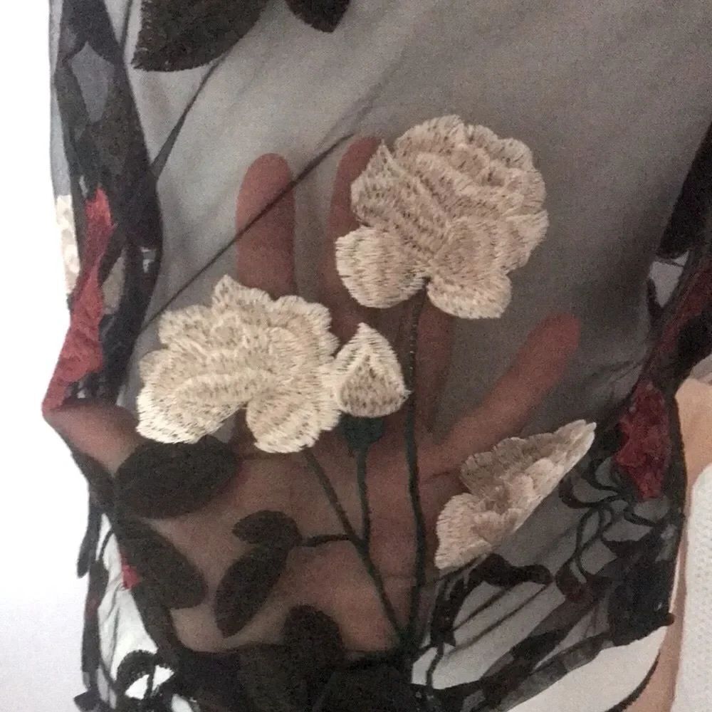 Hot & Delicious Top. - Picture 3 of 12